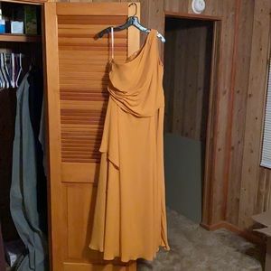 Only worn once, David’s bridal dress, Size 16 read description!